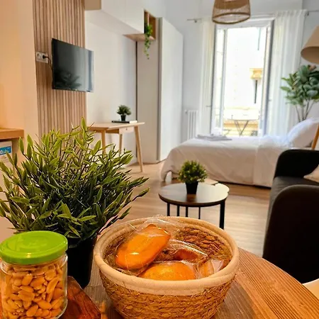 Sunshine Getaway - Stylish In The Heart Of Apartament Nicea
